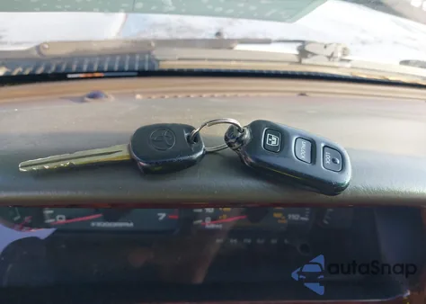 1999 Toyota 4Runner Limited V6 z USA, uszkodzony, nr VIN JT3GN87R6X0115624